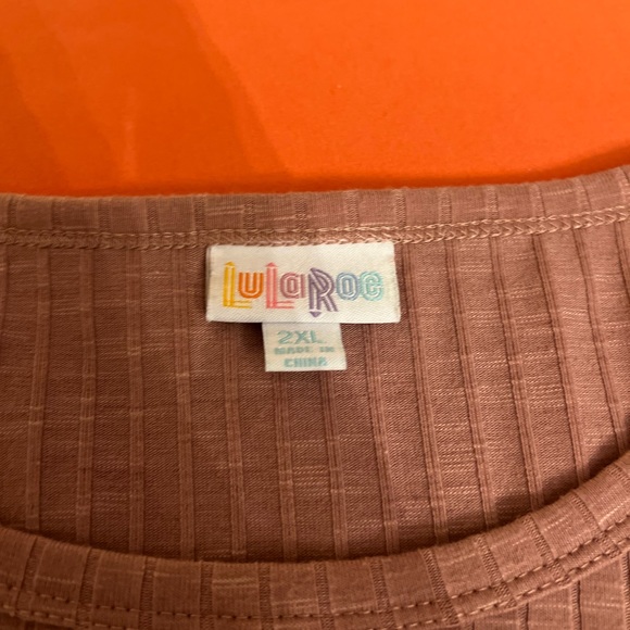 Lularoe items in excellent condition. These items have been worn once or not all - Picture 2 of 16